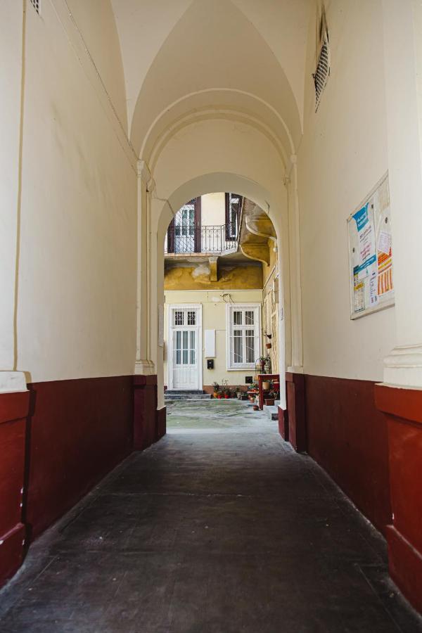Old Town Apartman Budapeste Exterior foto